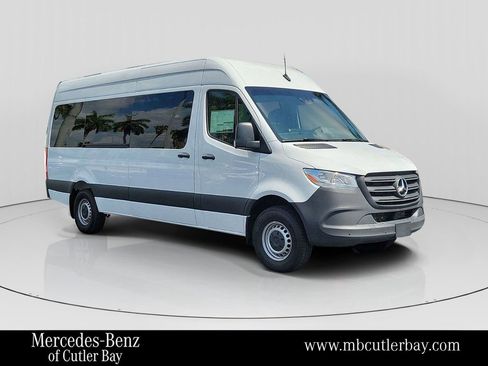 New 2024 Mercedes-Benz Sprinter 2500 image 1