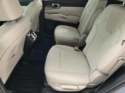 Used 2024 Kia Sorento SX FWD image 30