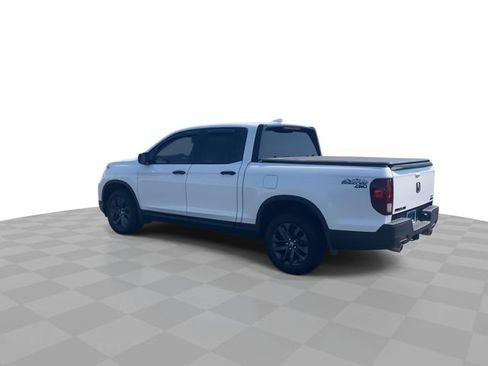 Used 2023 Honda Ridgeline Sport image 6