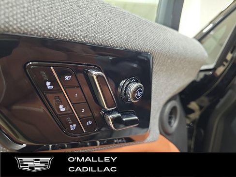 New 2026 Cadillac Optiq Sport 2 image 17