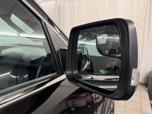 Used 2022 RAM 1500 Limited w/ Body-Colour Bumper Group AWD/4WD image 9