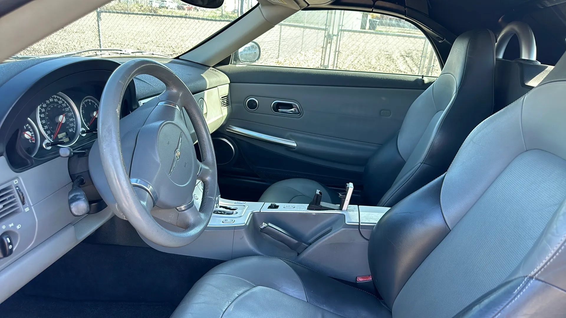 Used 2005 Chrysler Crossfire Limited RWD image 36