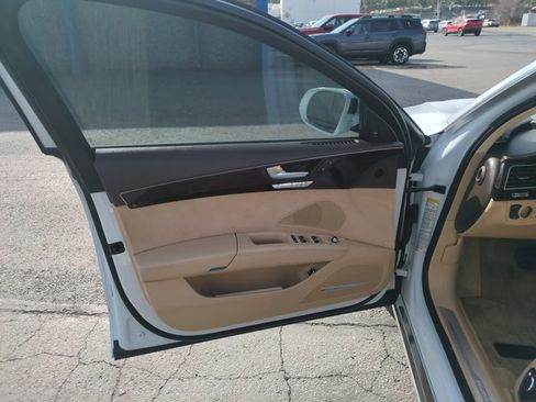 Used 2015 Audi A8 L 3.0T w/ Premium Package image 11