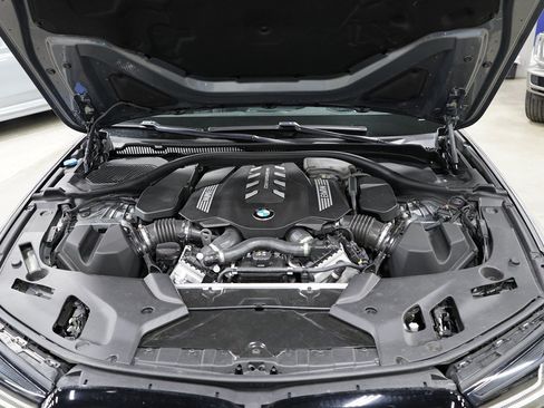 Used 2023 BMW M550i xDrive w/ Executive Package AWD/4WD image 32