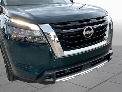 Certified 2025 Nissan Pathfinder Platinum w/ Cargo Package FWD image 30