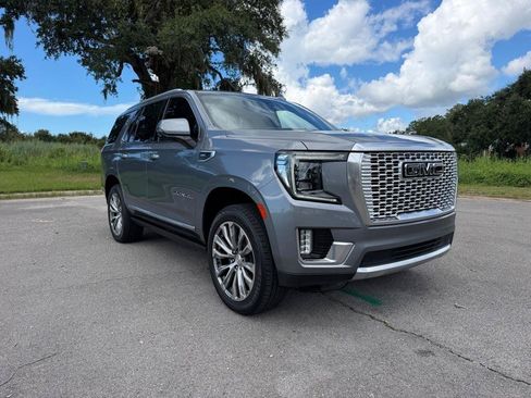 Used 2021 GMC Yukon Denali w/ Denali Premium Package RWD image 8