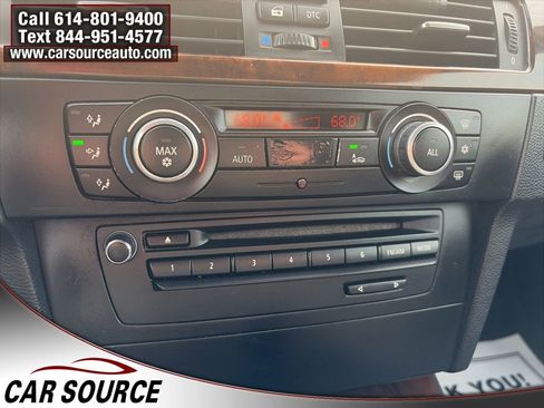 Used 2010 BMW 335i Convertible image 20