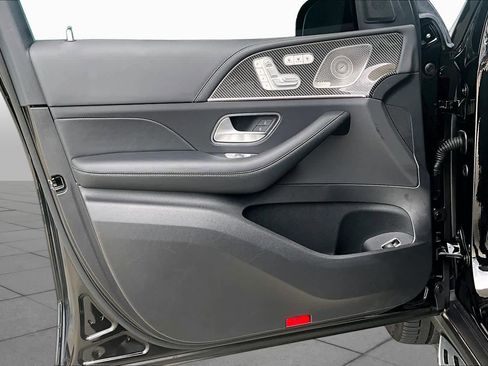 Certified 2024 Mercedes-Benz GLS 63 AMG 4MATIC image 19