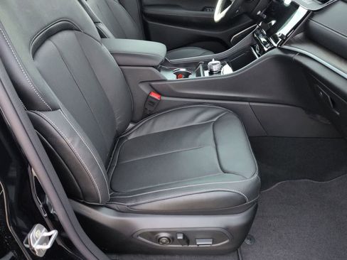 New 2026 Jeep Grand Cherokee Limited AWD/4WD image 19