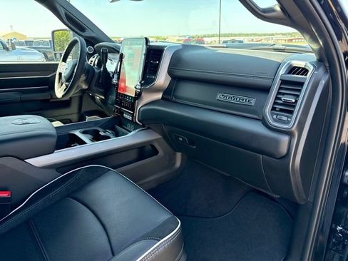 New 2026 RAM 3500 Laramie AWD/4WD image 12