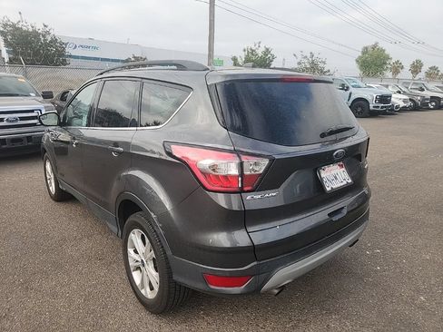 Used 2018 Ford Escape SE FWD image 10
