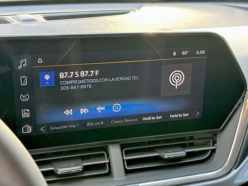 Used 2025 Chevrolet Trax ACTIV image 12