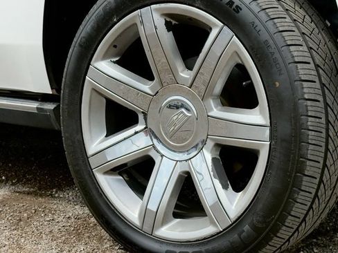 Used 2019 Cadillac Escalade Premium Luxury AWD/4WD image 6