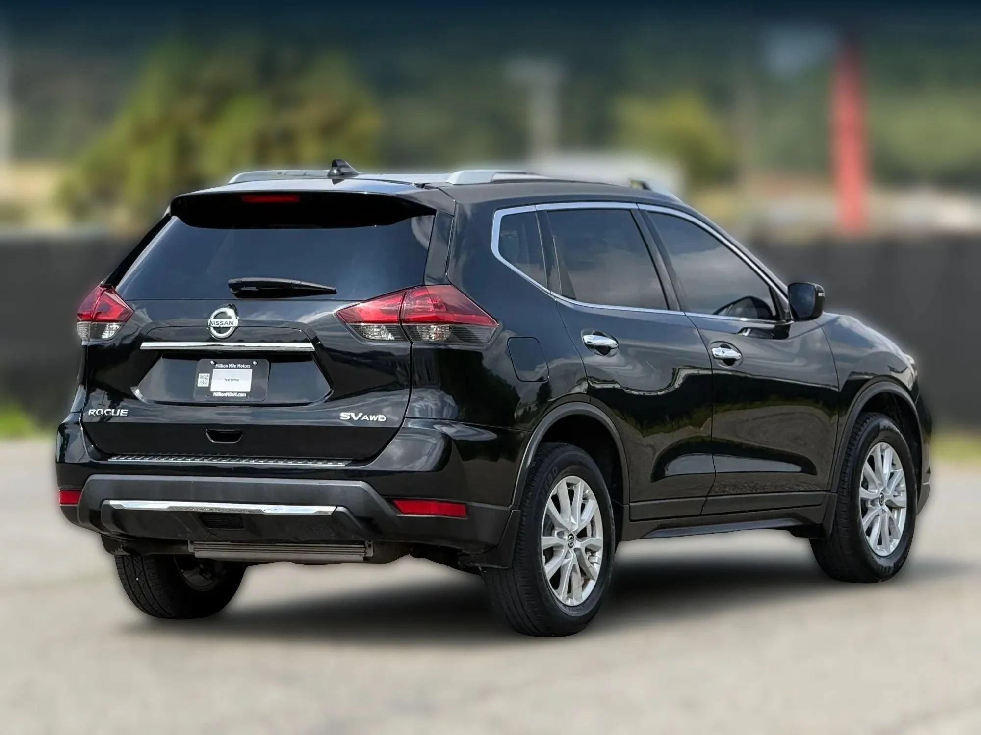 Used 2018 Nissan Rogue SV AWD/4WD image 9