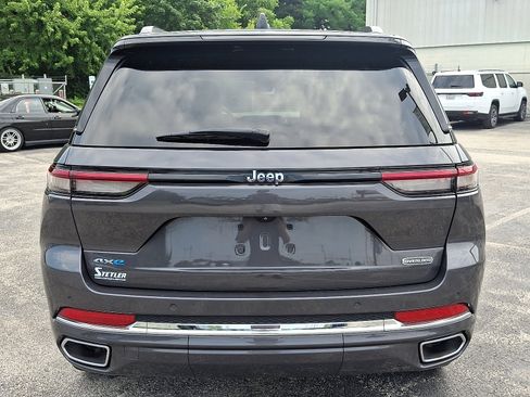 Certified 2024 Jeep Grand Cherokee Overland w/ Trailer Tow Package image 10