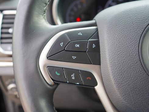 Used 2019 Jeep Grand Cherokee Overland image 13