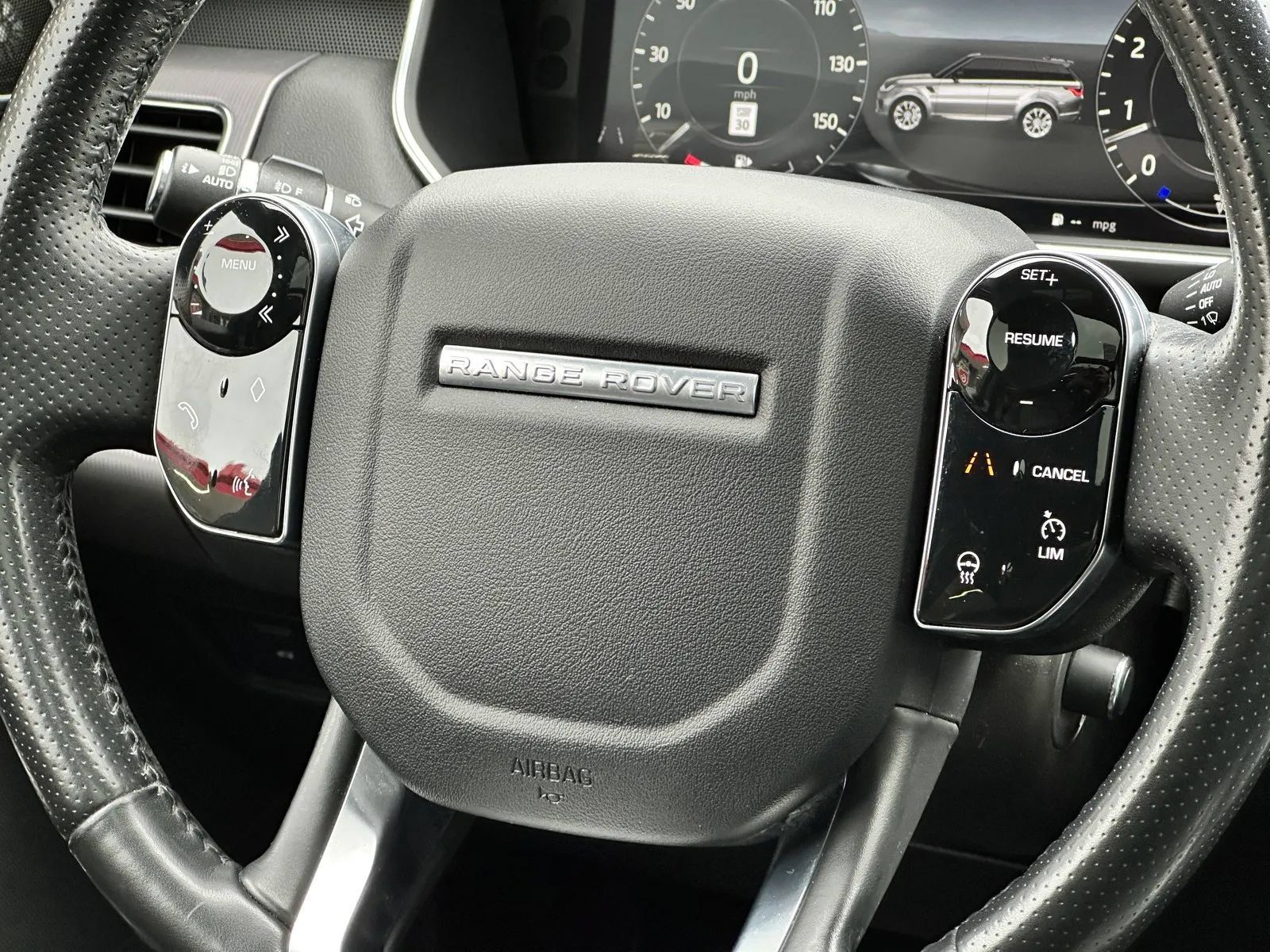 Used 2019 Land Rover Range Rover Sport HSE AWD/4WD image 28