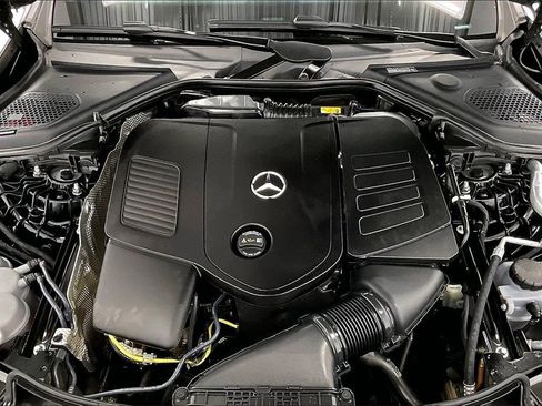 Used 2025 Mercedes-Benz E 350 4MATIC Sedan image 29