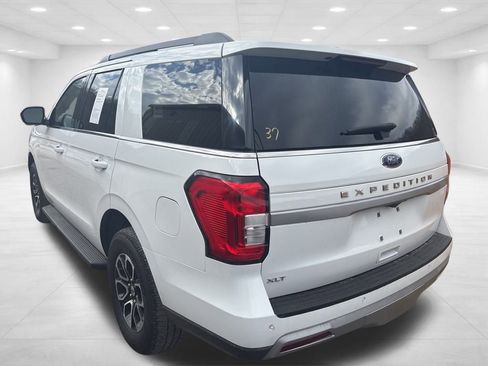 Used 2024 Ford Expedition XLT image 6