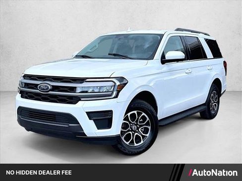 Used 2024 Ford Expedition XLT RWD image 1