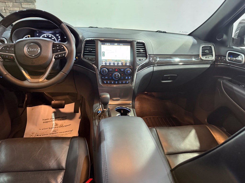 Used 2018 Jeep Grand Cherokee Overland AWD/4WD image 28