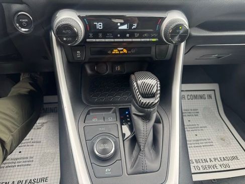 Used 2024 Toyota RAV4 AWD Hybrid image 20