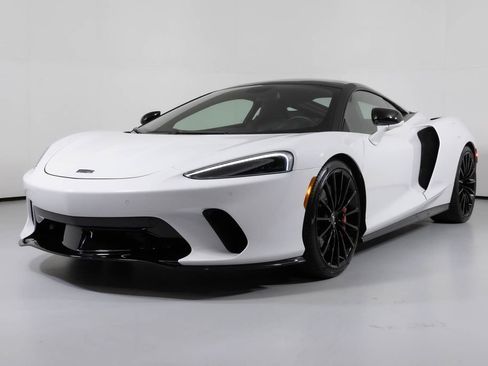 Used 2022 McLaren GT image 11