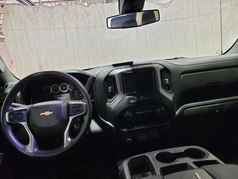 Used 2021 Chevrolet Silverado 1500 Custom w/ LPO, Dark Essentials Package image 4