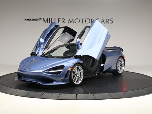 Used 2026 McLaren 750S RWD image 14