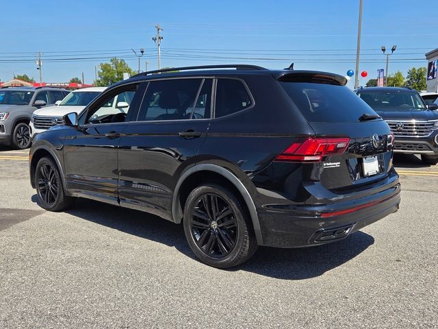 Used 2022 Volkswagen Tiguan SE R-Line FWD image 9