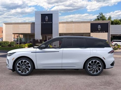 New 2024 Lincoln Nautilus Reserve w/ Equipment Group 202A AWD/4WD image 4