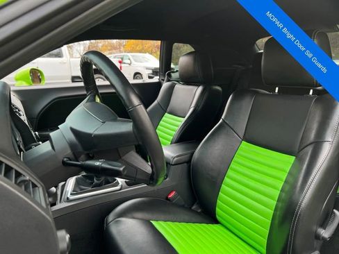 Used 2009 Dodge Challenger R/T image 18