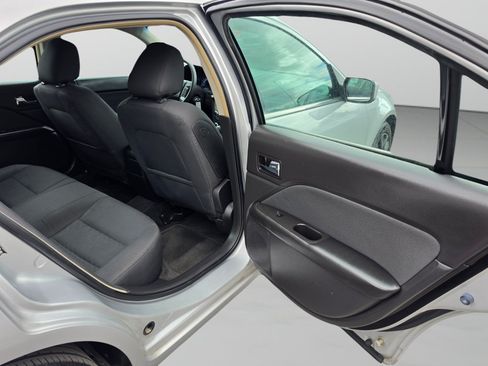 Used 2010 Ford Fusion SE FWD image 20