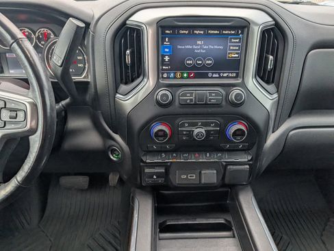 Used 2020 Chevrolet Silverado 1500 RST image 19