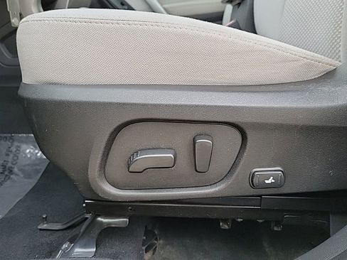 Used 2018 Subaru Forester 2.5i Premium image 11