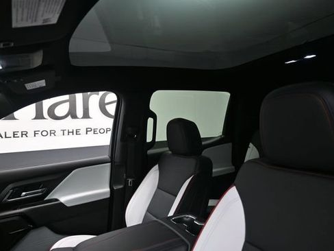 Used 2025 Chevrolet Silverado EV RST AWD/4WD image 13