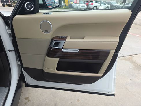 Used 2017 Land Rover Range Rover HSE AWD/4WD image 30