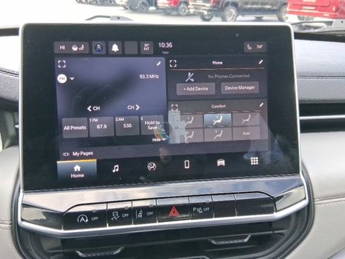 Used 2023 Jeep Compass Limited image 21