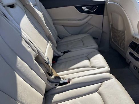 Used 2019 Audi Q7 3.0T Premium Plus image 22