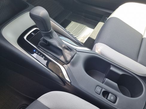 Used 2023 Toyota Corolla LE w/ LE Premium Package FWD image 29