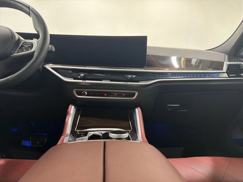 Certified 2024 BMW X6 xDrive40i w/ Premium Package AWD/4WD image 34