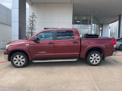 Used 2008 Toyota Tundra 4x4 CrewMax image 2