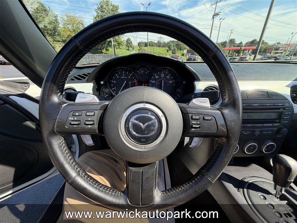 Used 2015 MAZDA MX-5 Miata Club RWD image 7