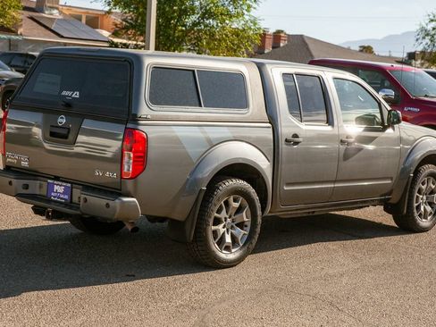 Used 2021 Nissan Frontier SV AWD/4WD image 5