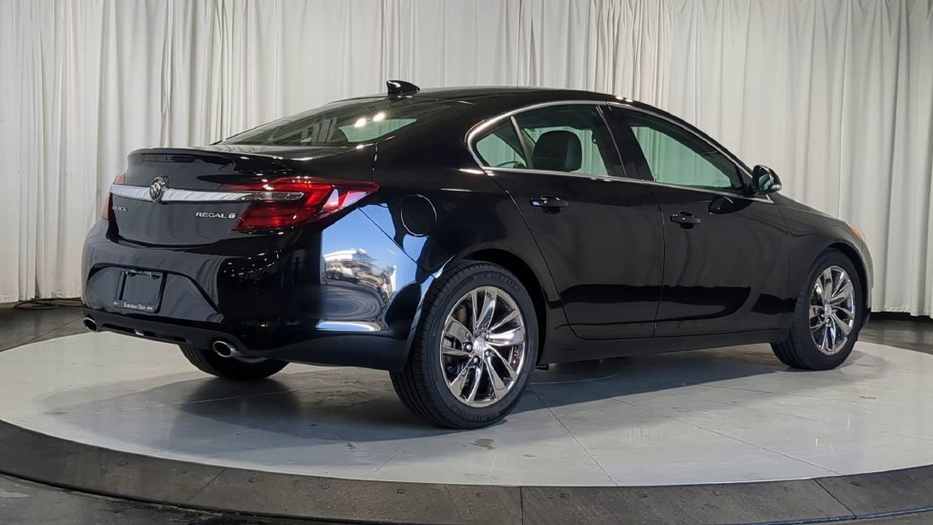 Used 2016 Buick Regal Premium FWD image 10
