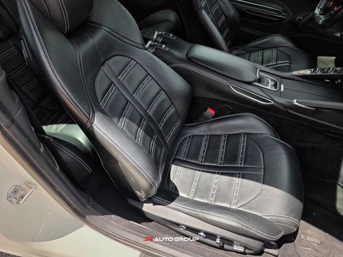 Used 2018 Ferrari GTC4Lusso T RWD image 23