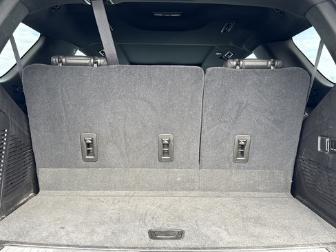 Used 2021 Chevrolet Tahoe Z71 w/ Luxury Package image 32