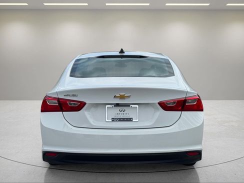 Used 2020 Chevrolet Malibu LS FWD image 4