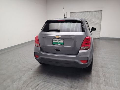 Used 2020 Chevrolet Trax LS w/ Tint and Cruise Package FWD image 7