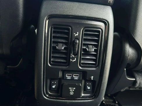 Used 2020 Dodge Durango GT image 35